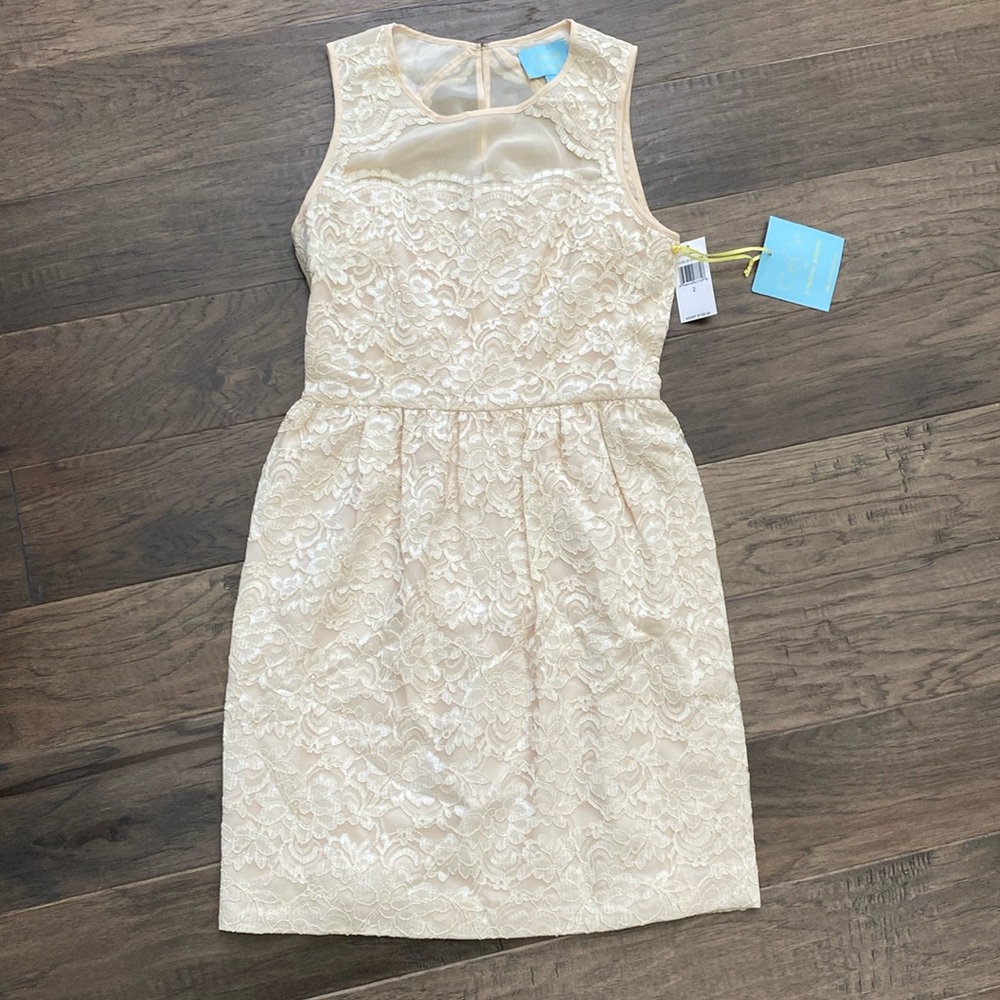 NWT Ivory Lace Dress by CeCe Size 2